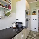 2 Bedroom Cozy In Διαμέρισμα *