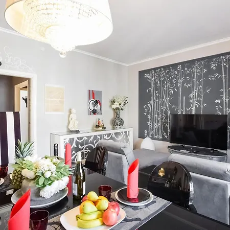 2 Bedroom Cozy In Apartment