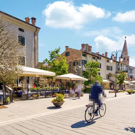 2 Bedroom Cozy In Apartman Gorizia