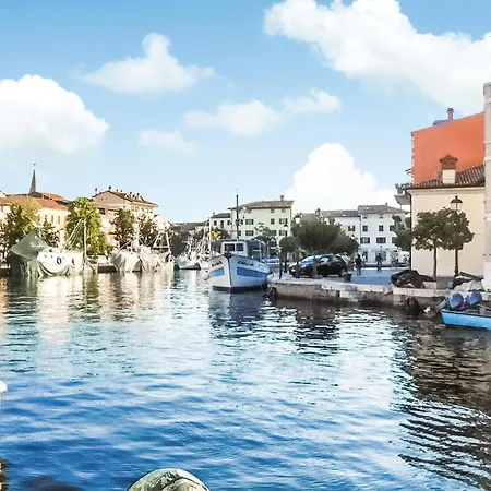 2 Bedroom Cozy In Gorizia